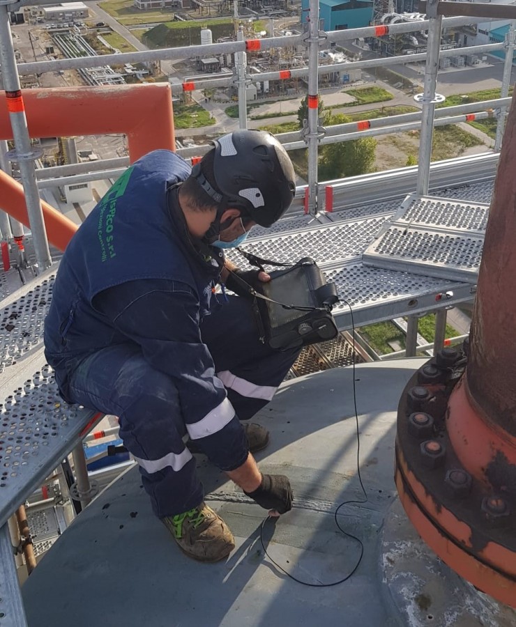 Controllo ultrasonoro difettoscopico