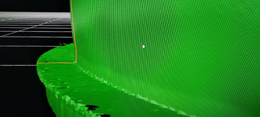 Ispezione e controllo della verticalità di serbatori di stoccaggio con tecnologia Laser Scan 3D.
